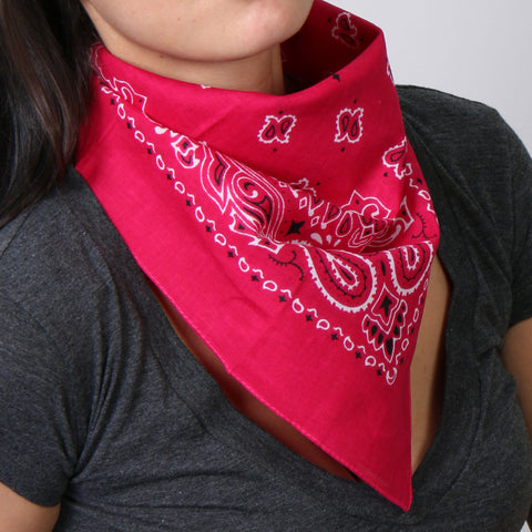 Hot Leathers BAP1007 Classic Hot Pink Paisley Bandana